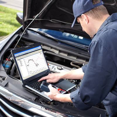 Automotive Electrician vs. Mechanic: Who Should You Call for Your Vehicle Needs?