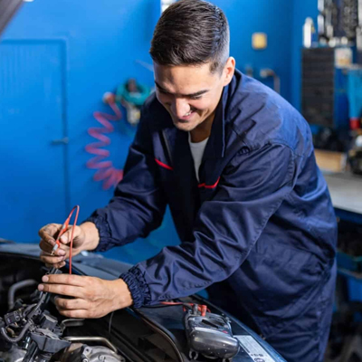 Automotive Electrician vs. Mechanic: Who Should You Call for Your Vehicle Needs?